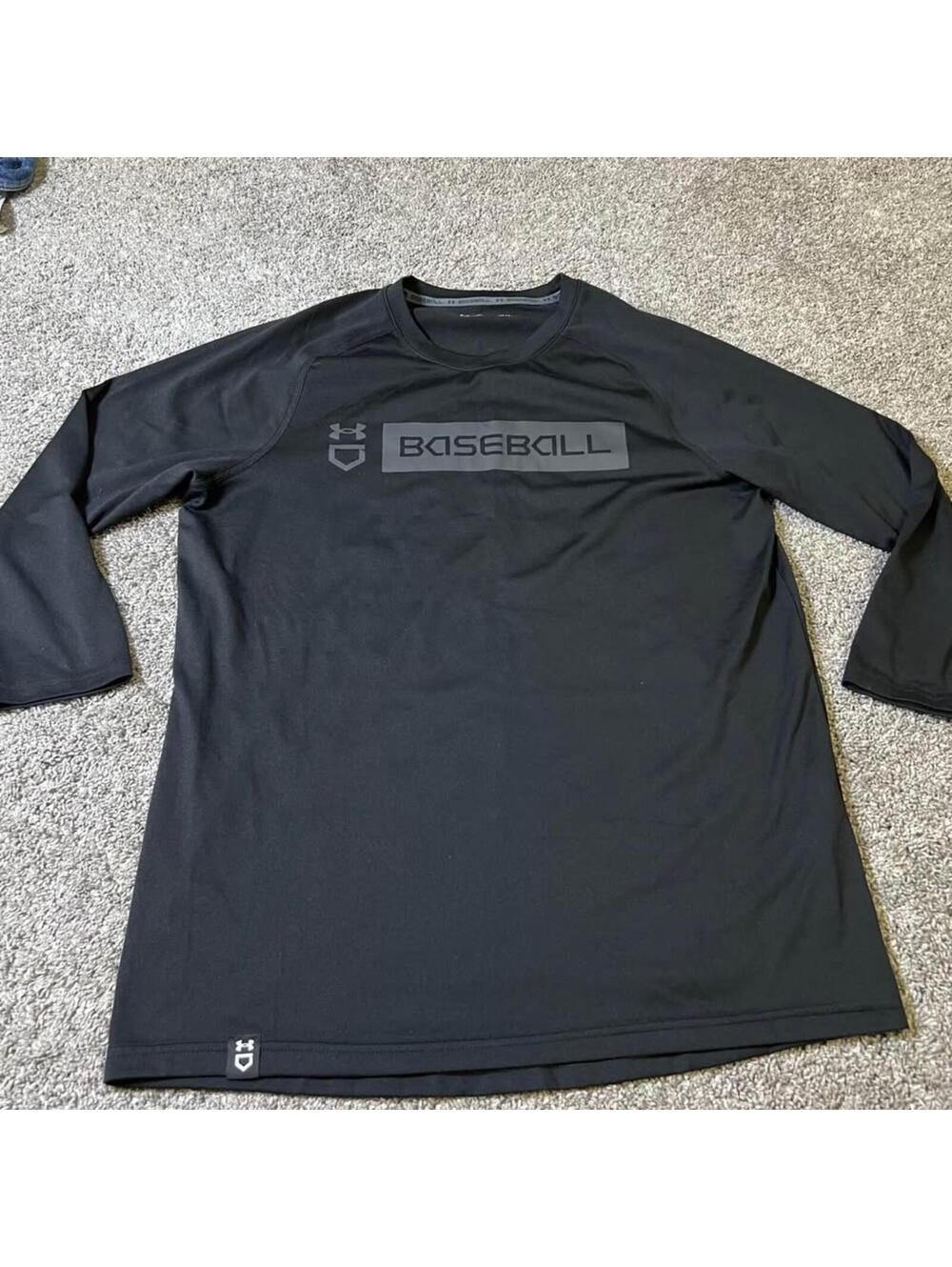 Under Armour Men’s Black Baseball 3/4 Sleeve Shirt size Small